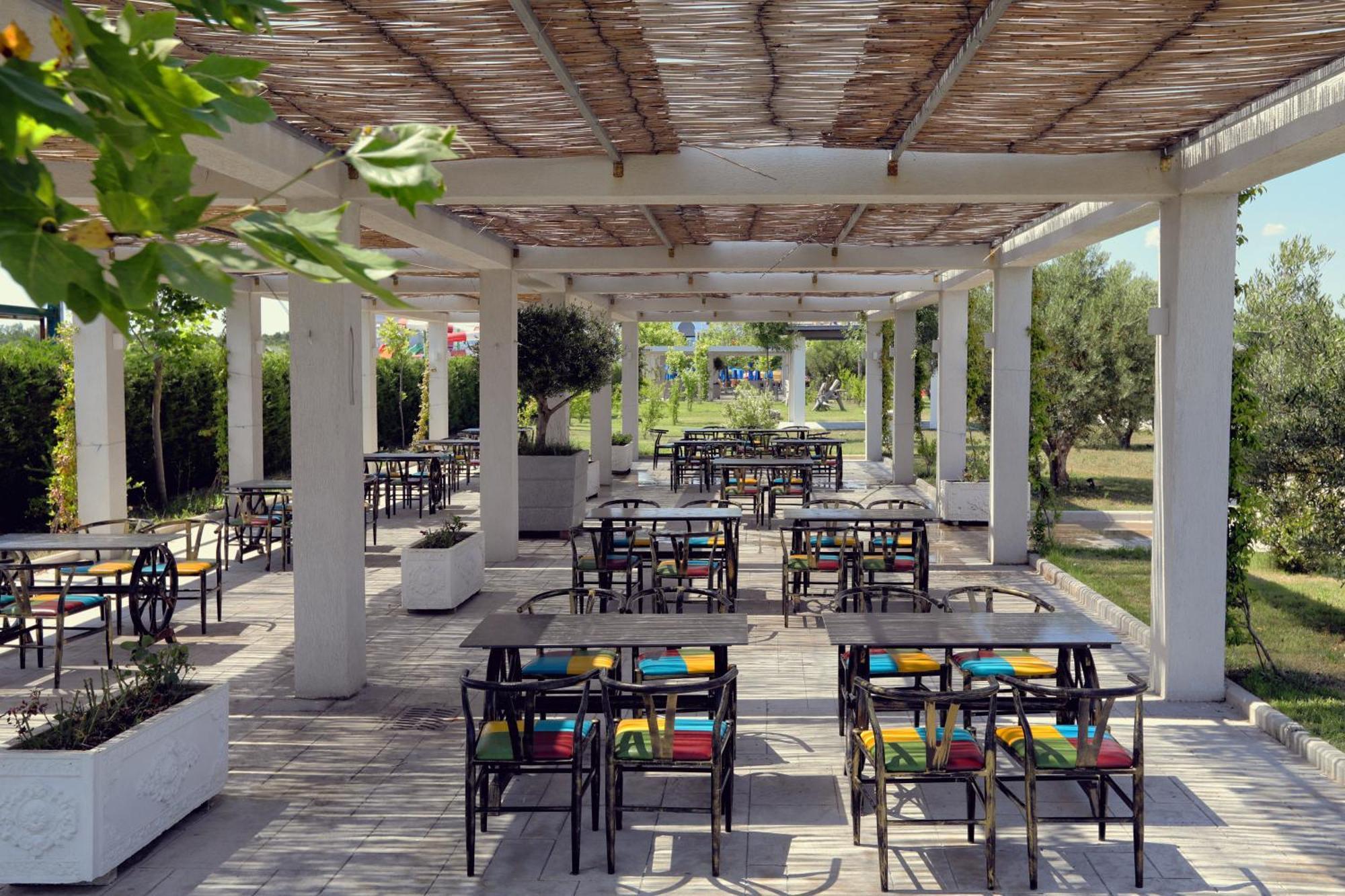 Velipoja Grand Europa Resort, Affiliated By Melia Exterior foto